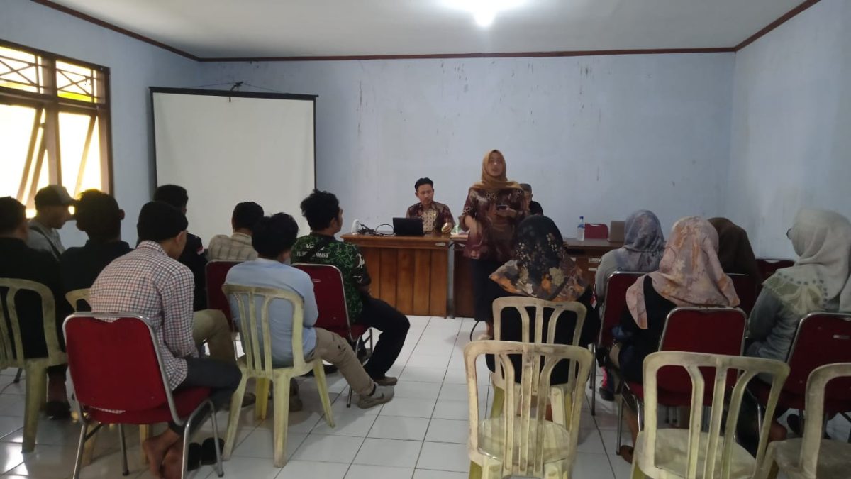  Rapat Koordinasi pengawasan tahapan Pemilu di kantor secretariat Panwaslucam Blado, Kamis (9 November 2023)