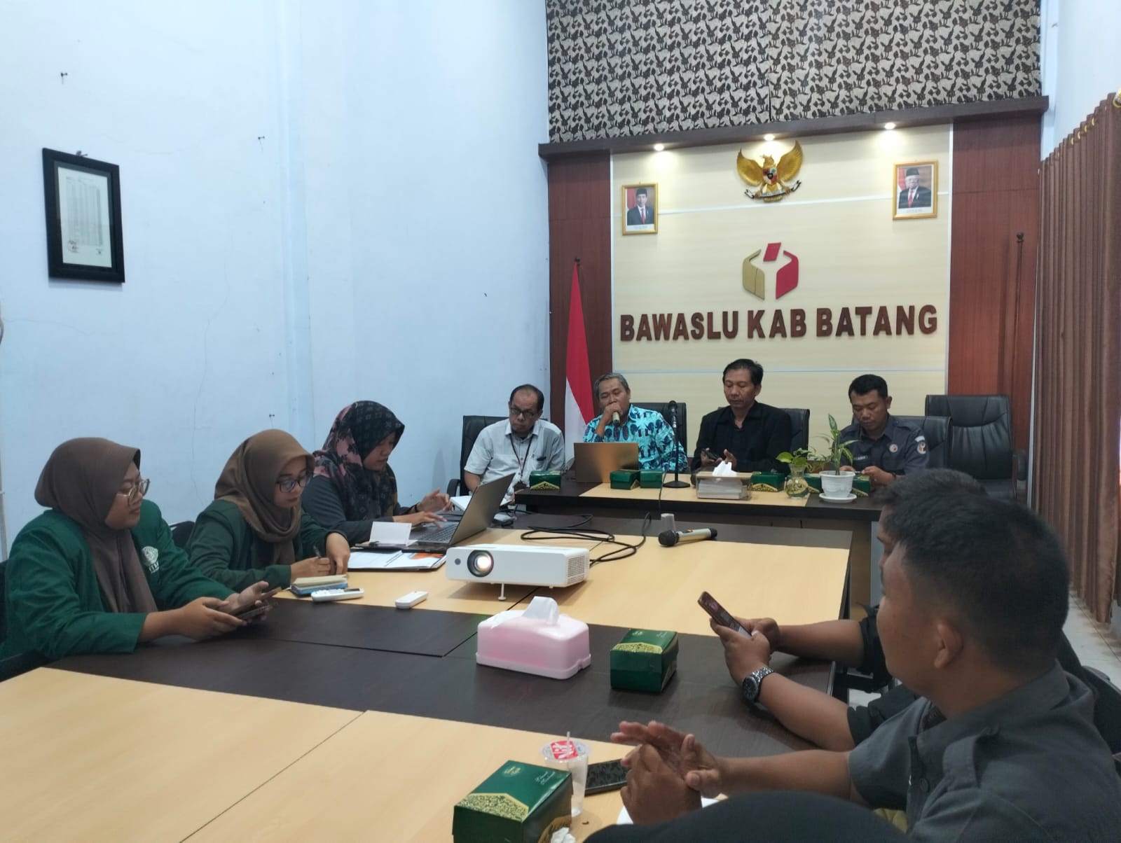 Rapat Kerja Teknis Penyelesaian Sengketa Antar Peserta Pemilu dengan Panwaslu Kecamatan dan Stakeholder