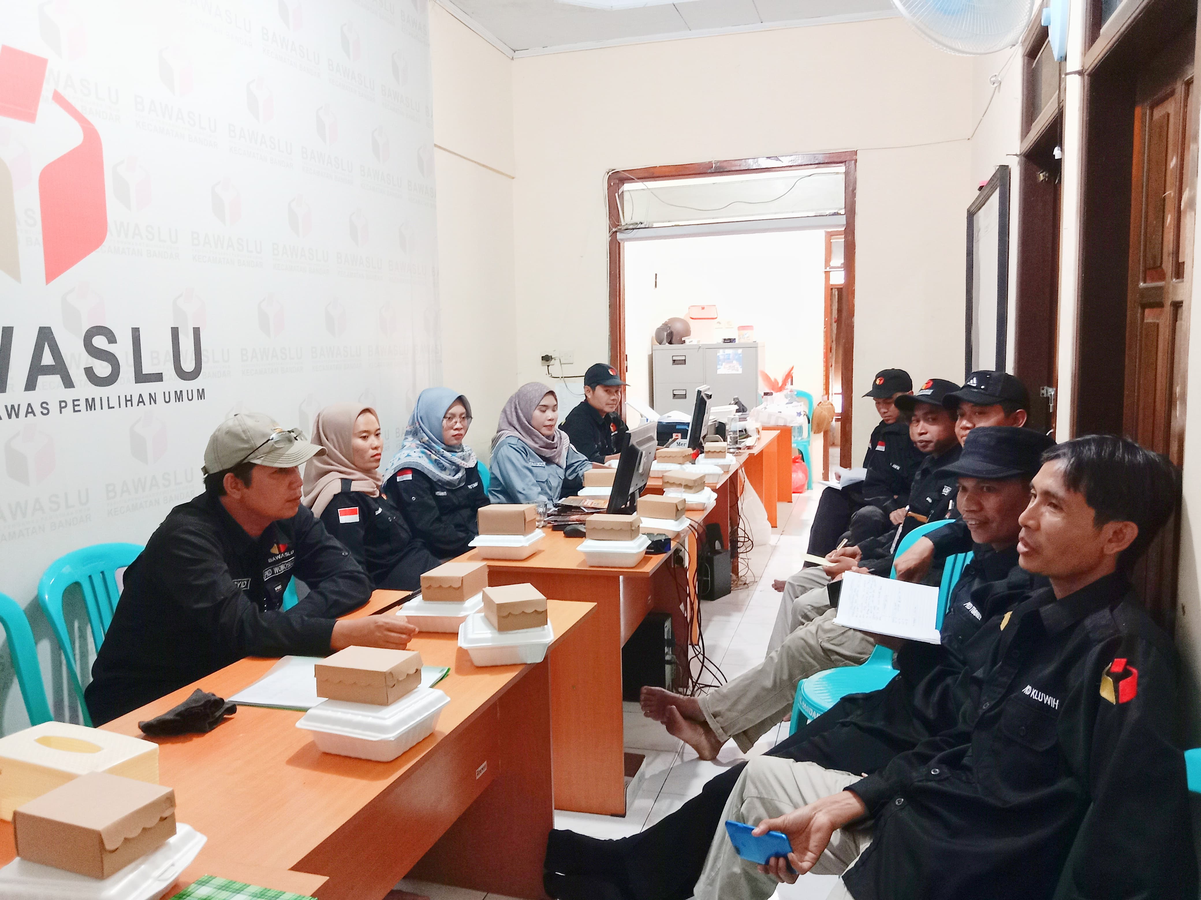 Panwaslucam Bandar Gelar Rapat Koordinasi Pencermatan DPS