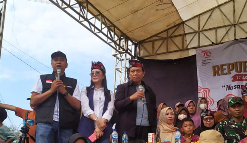 Panwaslucam Banyuputih Gelar Sosialisasi Pengawasan Partisipatif  di Karnaval HUT RI ke-79 Desa Banyuputih