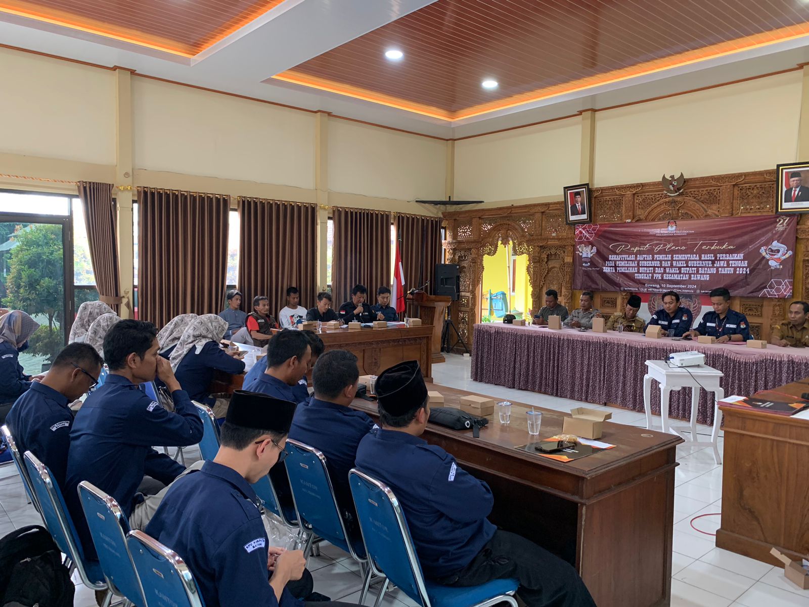 Panwaslucam Bawang Awasi Rapat Pleno DPSHP Tingkat PPK