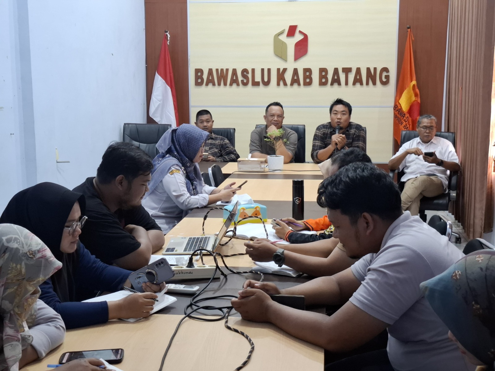 Bawaslu Batang Reguler Meeting Pemantapan Agenda Non-Tahapan di Tahun 2025