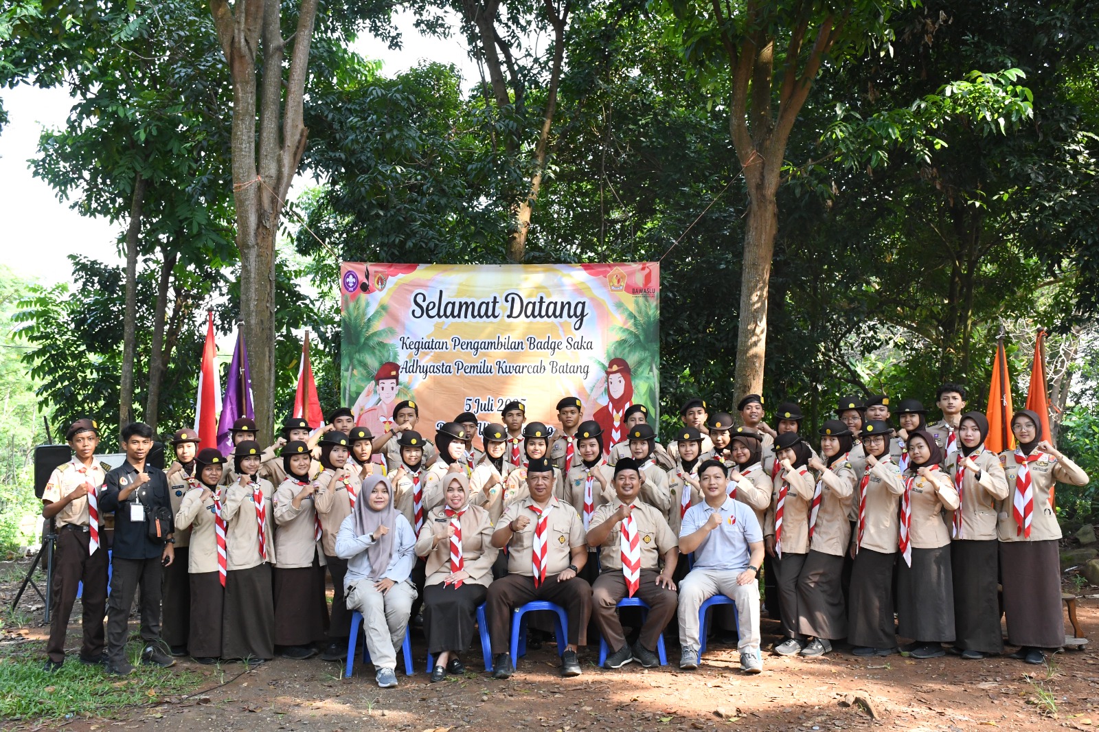 Pengambilan Badge Saka Adhyasta Pemilu Kwarcab Batang Tahun 2025 Digelar di Pantai Ujung Negoro