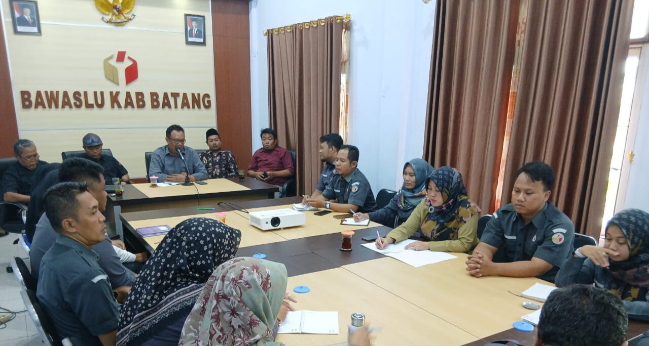 Regular Meeting: Bawaslu Harus Menjadi Cermin yang baik