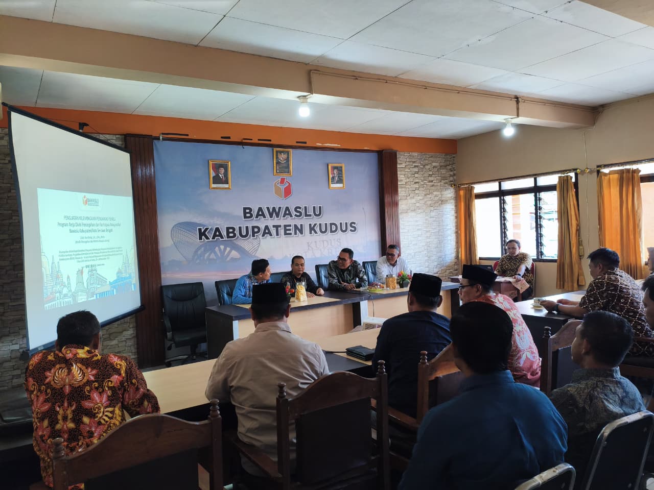 Bawaslu Batang Hadiri Rakor Bawaslu Jateng di Kudus