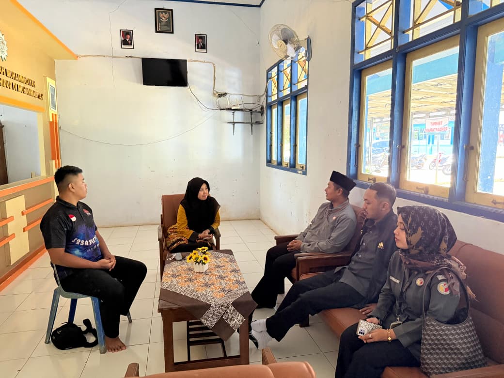Bawaslu Batang Koordinasi dengan SMK Muhammadiyah Batang Bahas Program Bawaslu Mengajar