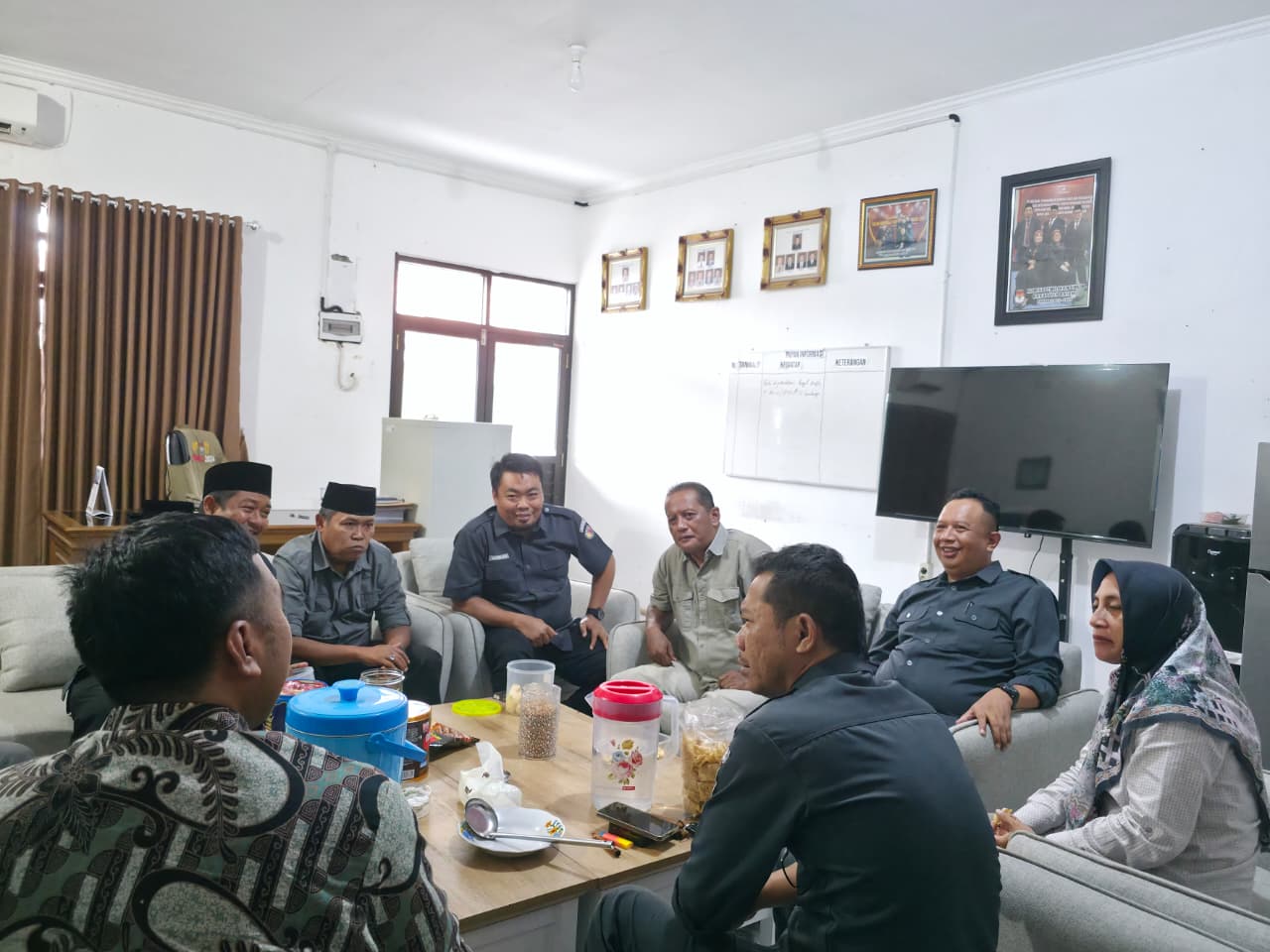 Perkuat Pilar Demokrasi, Bawaslu Batang Laksanakan Konsolidasi Strategis Bersama KPU Pasca-Idul Fitri