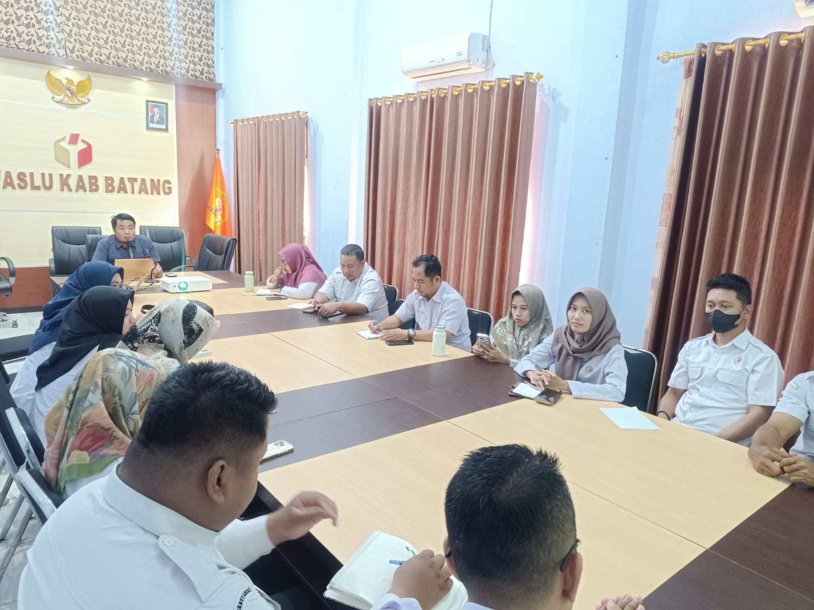 Staf Bawaslu Batang Upgrade Mekanisme Teknis Penanganan Pelanggaran