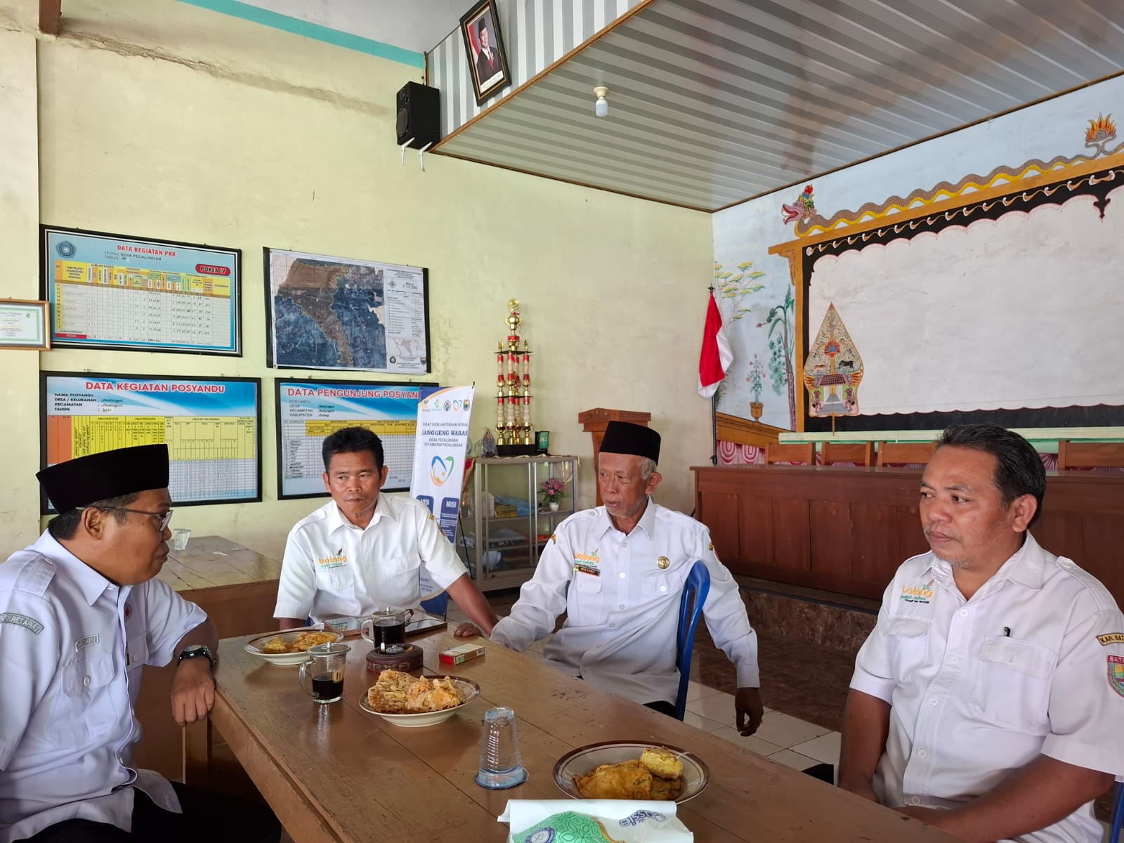 Bawaslu Kabupaten Batang Gelar Konsolidasi Demokrasi Terkait Pengelolaan Data Pasca Pemilu di Desa Pecalungan