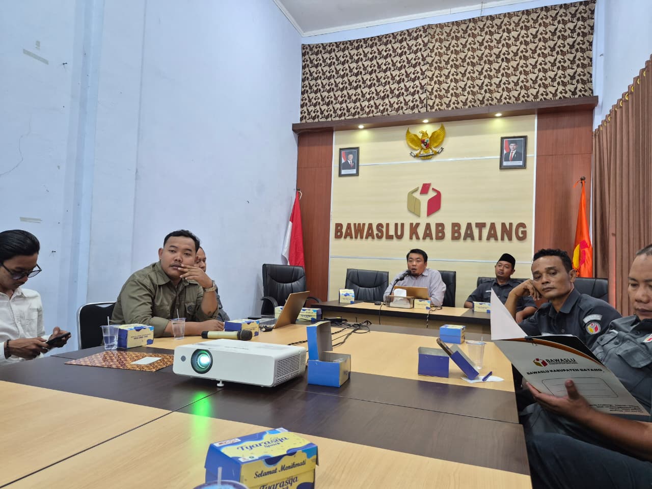 Bawaslu Batang Perkuat Pengelolaan PPID Jelang Monev Keterbukaan Informasi Tahun 2026