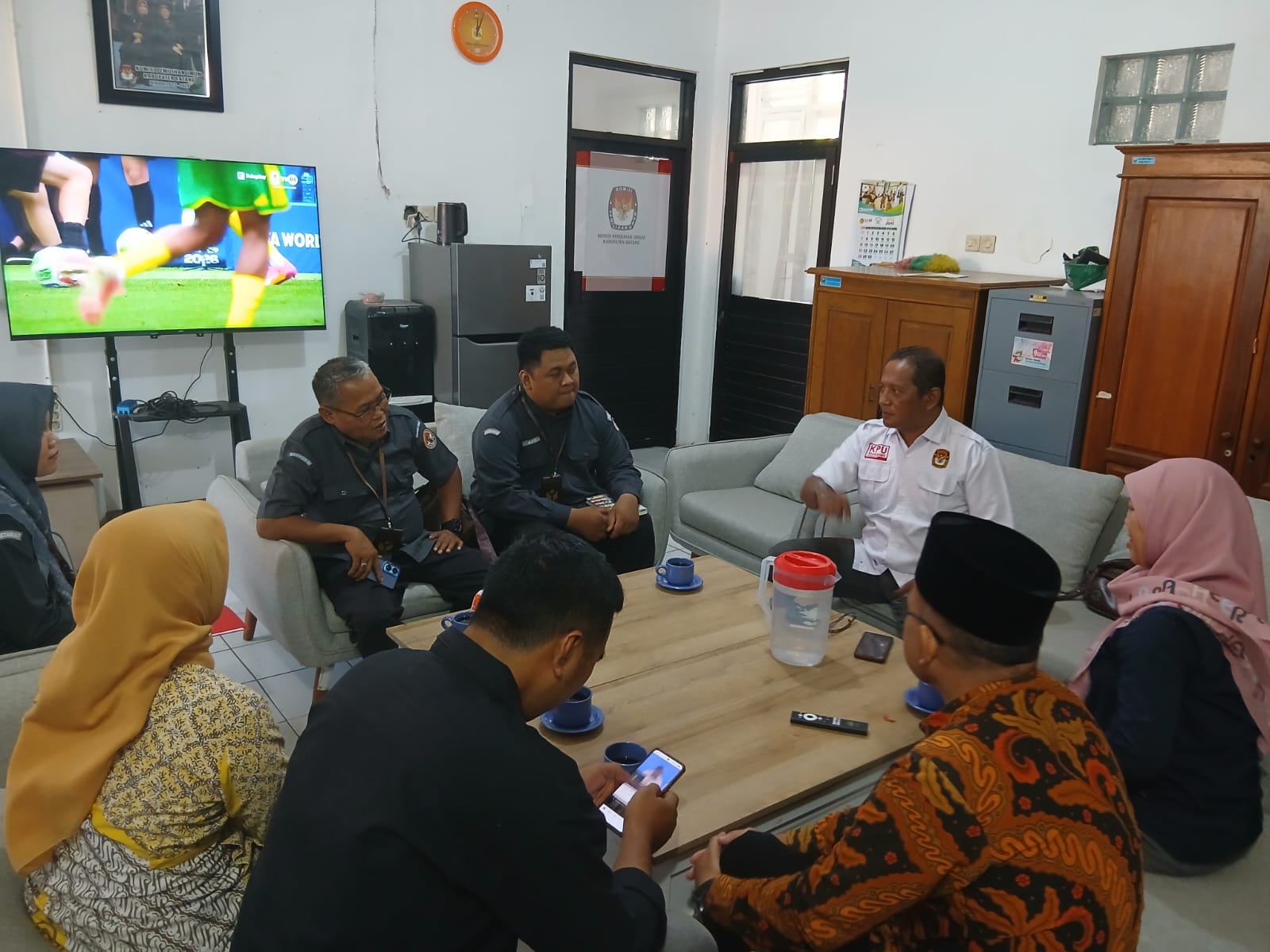 Bawaslu Kabupaten Batang Perkuat Konsolidasi Demokrasi Melalui Koordinasi dengan KPU Kabupaten Batang