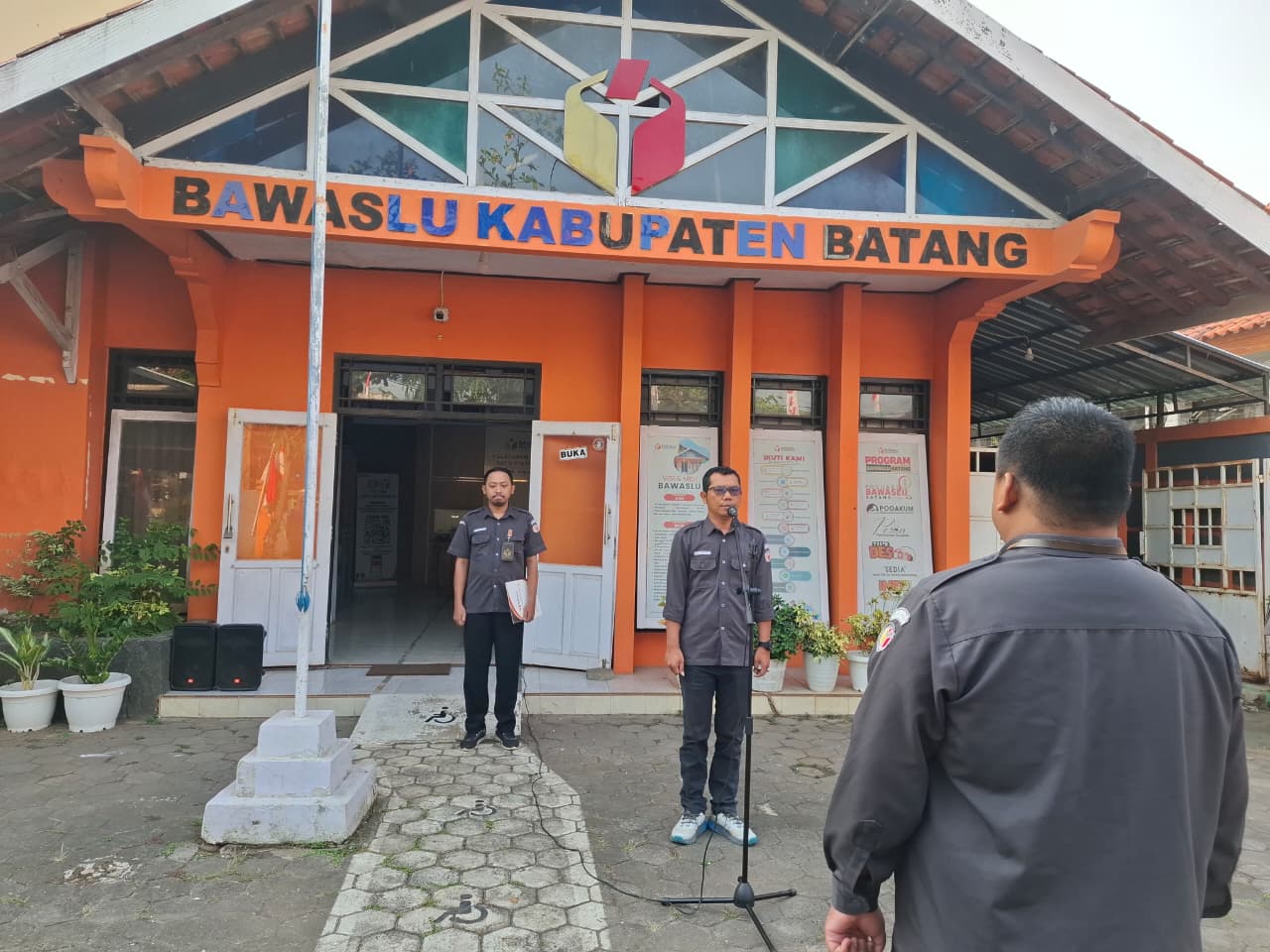 Apel Pagi Bawaslu Batang, Momentum Perkuat Integritas dan Profesionalitas