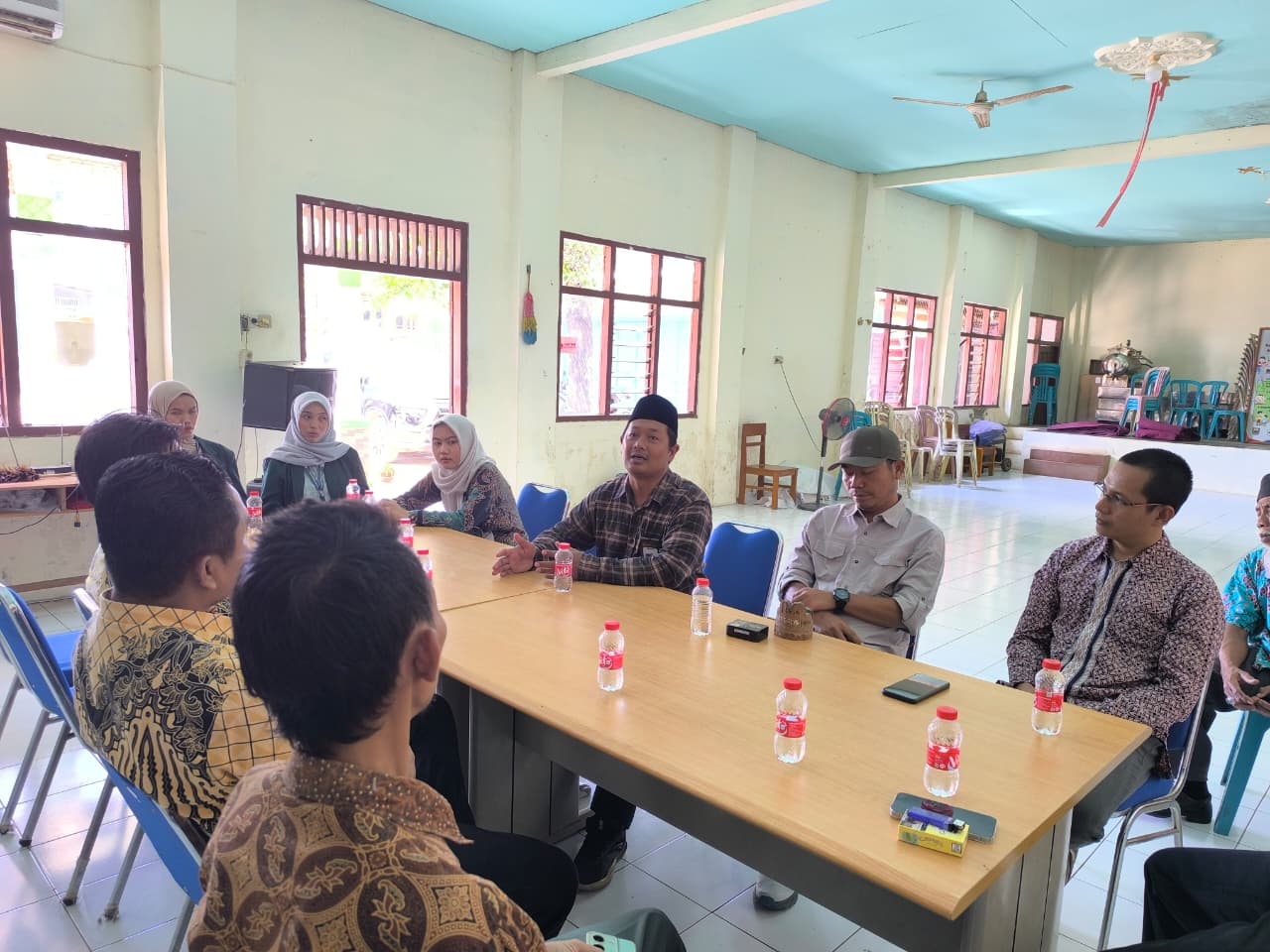 Konsolidasi Demokrasi di Ponowareng, Bawaslu Batang Perkuat Sinergi dengan Pemerintah Desa