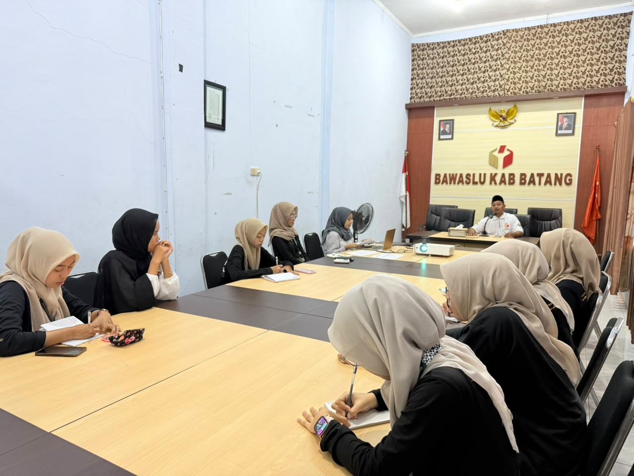 Bawaslu Batang Bekali Mahasiswa UIN Gus Dur Jadi Pengawas Partisipatif Berbasis Digital