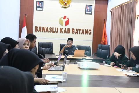 Bawaslu Batang Bekali Peserta Kelas Sengketa dengan Strategi Penyelesaian PSAP hingga Upaya Hukum