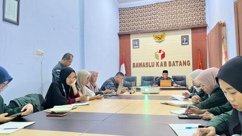 Bawaslu Batang Bekali Peserta Kelas Sengketa dengan Strategi Menyusun Jawaban Termohon