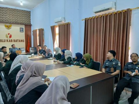 Bawaslu Kabupaten Batang Tingkatkan Kapasitas Staf melalui Bimbingan Teknis Kajian Dugaan Pelanggaran