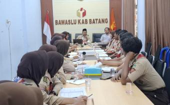 Latihan Rutin Saka Adhyata Pemilu, Bawaslu Batang Ajak Aktif Jaga Integritas Demokrasi