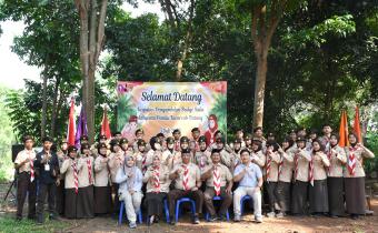 Pengambilan Badge Saka Adhyasta Pemilu Kwarcab Batang Tahun 2025 Digelar di Pantai Ujung Negoro