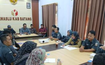 Regular Meeting: Bawaslu Harus Menjadi Cermin yang baik