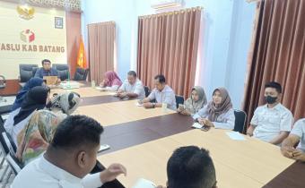 Staf Bawaslu Batang Upgrade Mekanisme Teknis Penanganan Pelanggaran