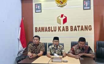 Bawaslu Batang Ikuti Rapat Evaluasi Konsolidasi Demokrasi se-Jawa Tengah 