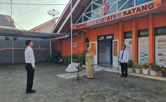 Bawaslu Batang Laksanakan Apel Rutin Senin Pagi, Perkuat Disiplin dan Komitmen Pegawai