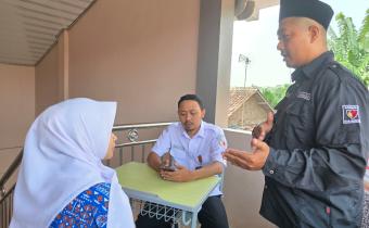 Bawaslu Kabupaten Batang Sosialisasikan Posko Aduan Masyarakat PDPB kepada Pelajar SMK PGRI Batang