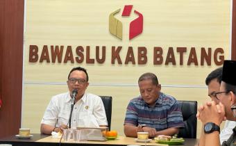 Bawaslu Batang dan KPU Perkuat Sinergi Pemutakhiran Data Pemilih Berkelanjutan