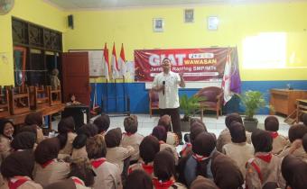 Bawaslu Kabupaten Batang Ajak Anggota Pramuka Penggalang Gringsing Jadi Agen Demokrasi dan Pengawas Partisipatif