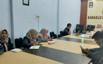 Perkuat Tata Kelola Kesekretariatan, Bawaslu Batang Ikuti Evaluasi Nasional