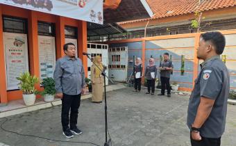 Bawaslu Batang Laksanakan Apel Pagi, Luthfi Dwi Yoga: Awali Bekerja dengan Bismillah