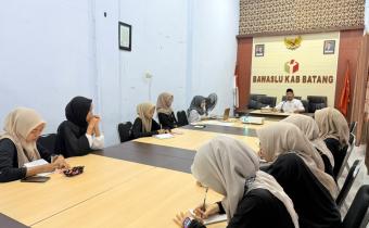 Bawaslu Batang Bekali Mahasiswa UIN Gus Dur Jadi Pengawas Partisipatif Berbasis Digital